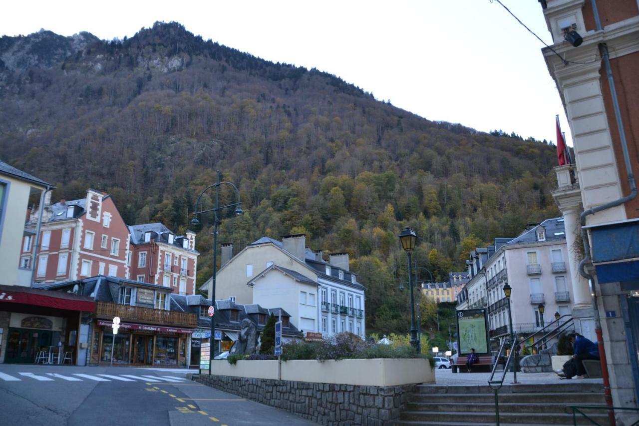 Petit Studio Dans Immeuble De Caractere Apartamento Cauterets Exterior foto