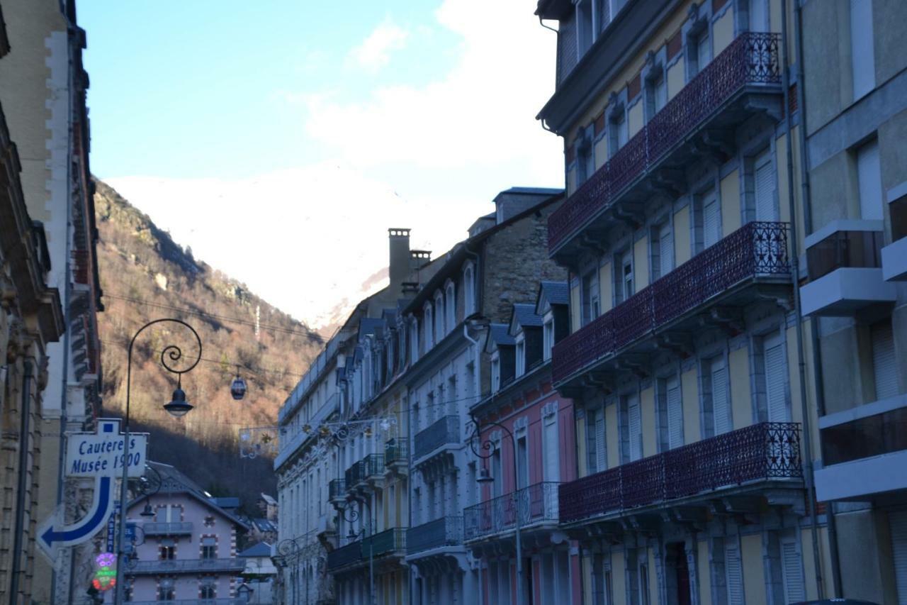 Petit Studio Dans Immeuble De Caractere Apartamento Cauterets Exterior foto